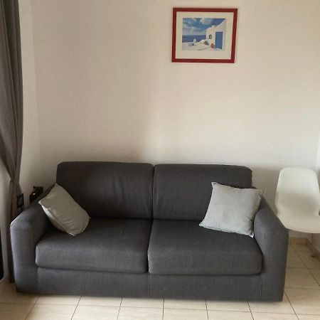 Appartement 2 Chambres Avec Piscine Face A La Mer A La Coudouliere シス・フール・レ・プラージュ エクステリア 写真